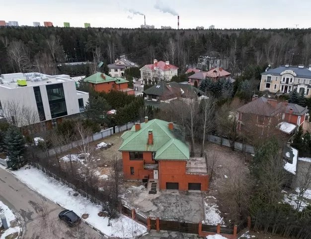 дом  в КП Кунцево 2, 3 км от МКАД