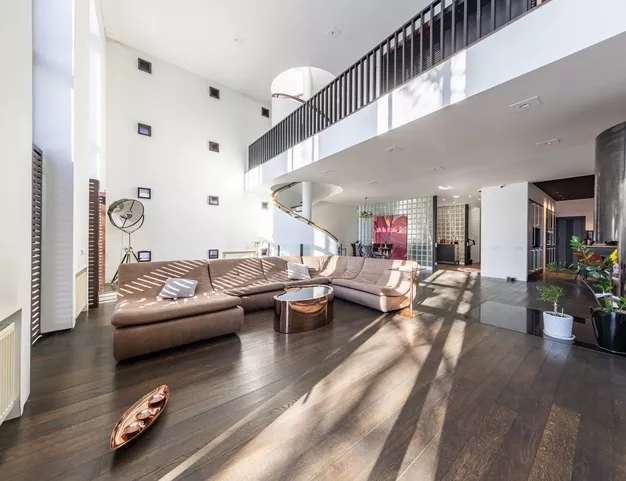 дом  в КП Ильинка, 13 км от МКАД