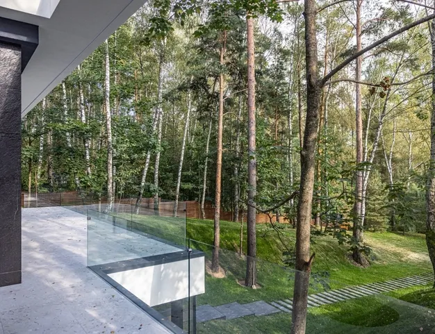 дом  в КП Веледниково, 17 км от МКАД