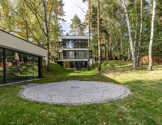 дом  в КП Веледниково, 17 км от МКАД