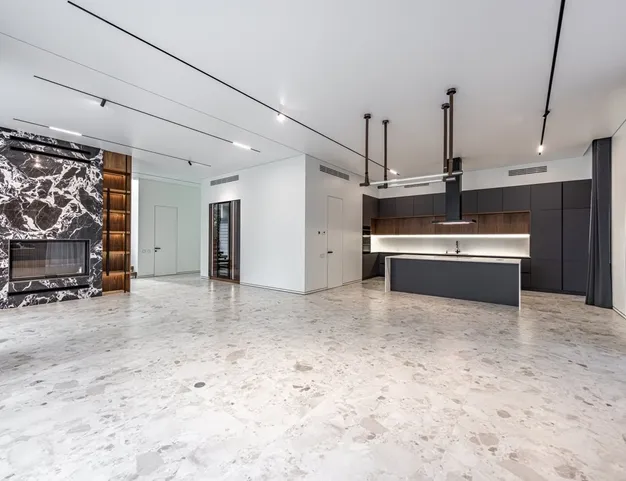 дом  в КП Веледниково, 17 км от МКАД