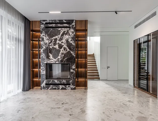 дом  в КП Веледниково, 17 км от МКАД