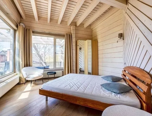 дом  в КП Монтевиль, 23 км от МКАД