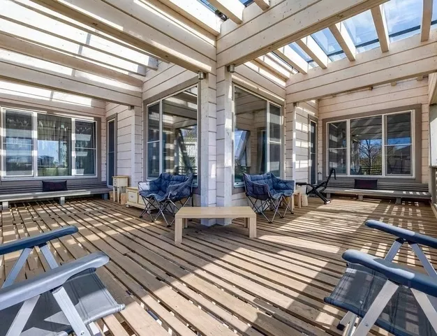 дом  в КП Монтевиль, 23 км от МКАД