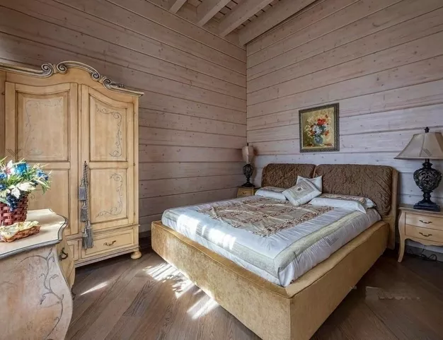 дом  в КП Монтевиль, 23 км от МКАД