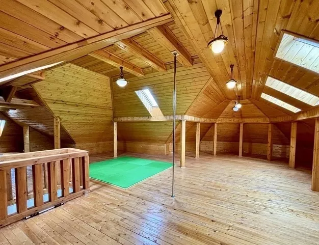 дом  в КП Монтевиль, 23 км от МКАД