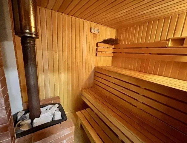 дом  в КП Монтевиль, 23 км от МКАД