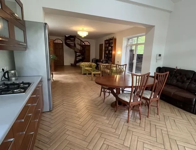 дом  в КП Николина гора, 25 км от МКАД