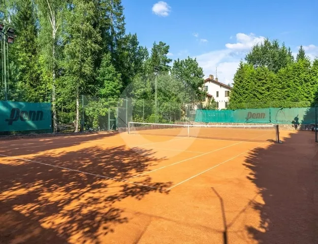 дом  в КП Изумрудный век, 16 км от МКАД