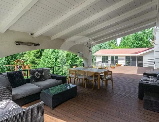 дом  в КП Изумрудный век, 16 км от МКАД