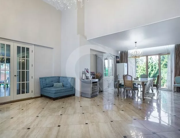 дом  в КП Изумрудный век, 16 км от МКАД