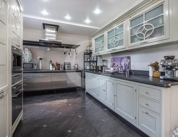 дом  в КП Изумрудный век, 16 км от МКАД