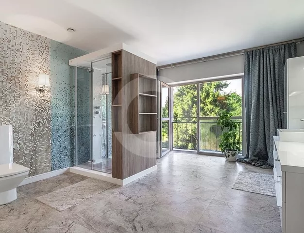 дом  в КП Изумрудный век, 16 км от МКАД