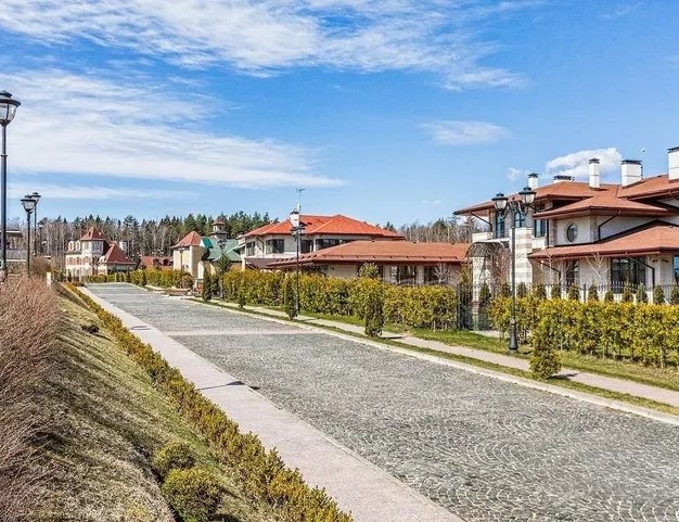 участок  в КП Шато Соверен, 16 км от МКАД