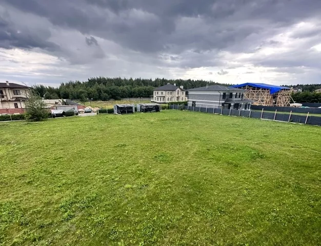 участок  в КП Шато Соверен, 16 км от МКАД