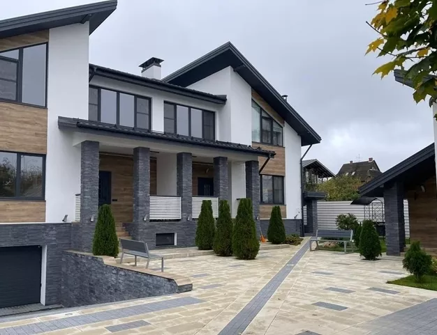 дом  в КП Петрово-Дальнее, 16 км от МКАД