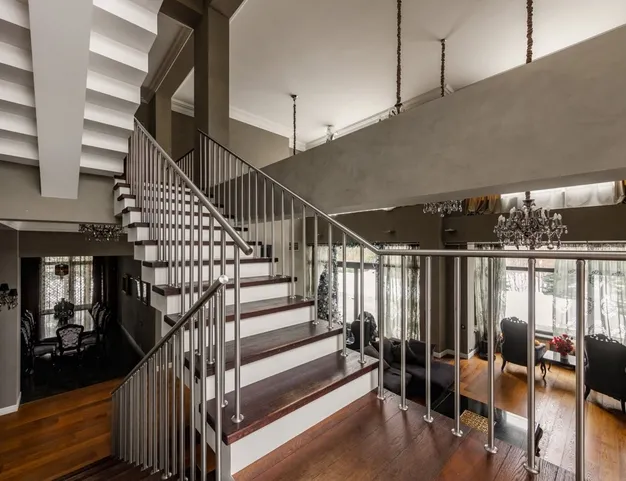 дом  в КП Резиденции Бенилюкс, 19 км от МКАД