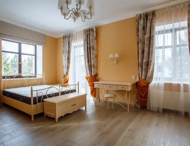 дом  в КП Резиденции Бенилюкс, 19 км от МКАД