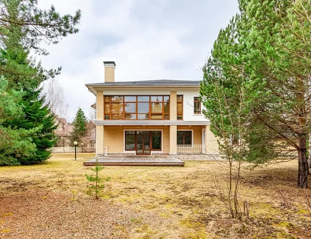 дом  в КП Резиденции Бенилюкс, 19 км от МКАД