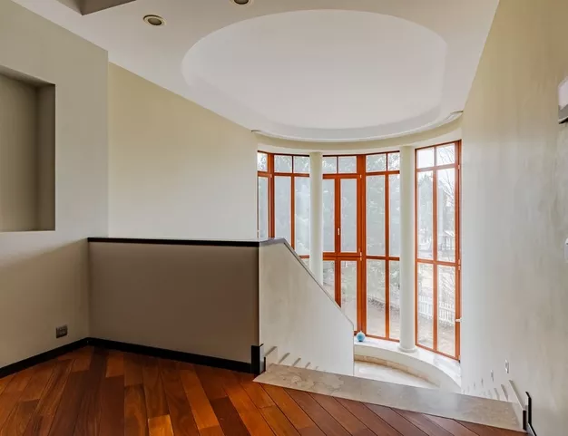 дом  в КП Резиденции Бенилюкс, 19 км от МКАД