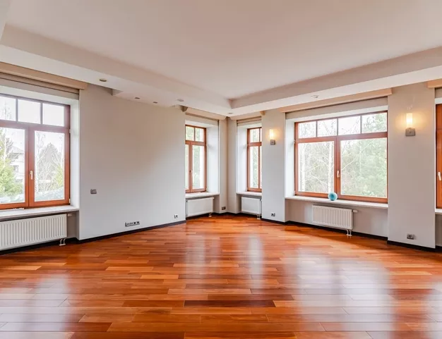 дом  в КП Резиденции Бенилюкс, 19 км от МКАД