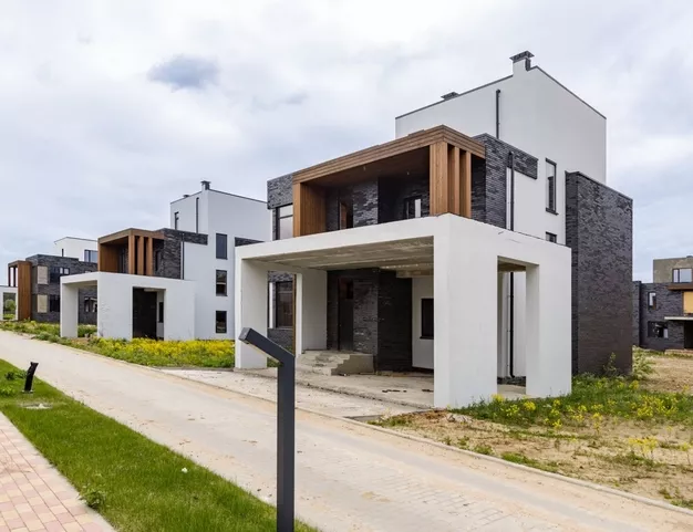 дом  в КП Хюгге Хаус, 7 км от МКАД