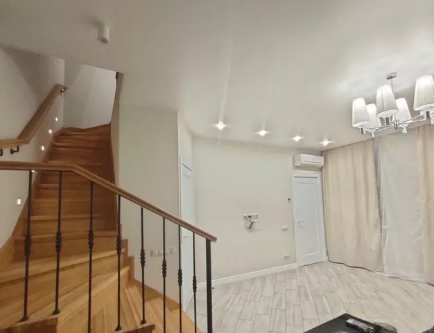 таунхаус  в КП Кембридж, 24 км от МКАД