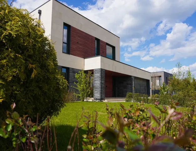 дом  в КП Корнер Лапино, 20 км от МКАД