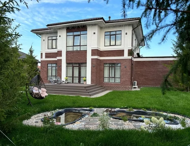 дом  в КП Новорижский, 19 км от МКАД