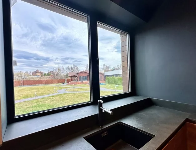 дом  в КП Лес и река, 14 км от МКАД