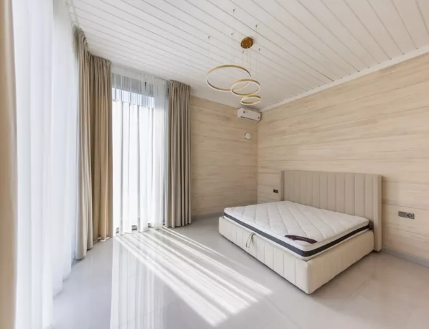 дом  в КП Онегино, 25 км от МКАД