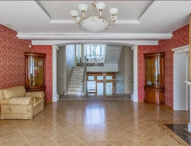 дом  в КП Лапино-Град, 18 км от МКАД