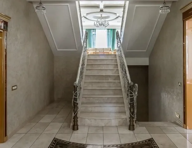 дом  в КП Лапино-Град, 18 км от МКАД