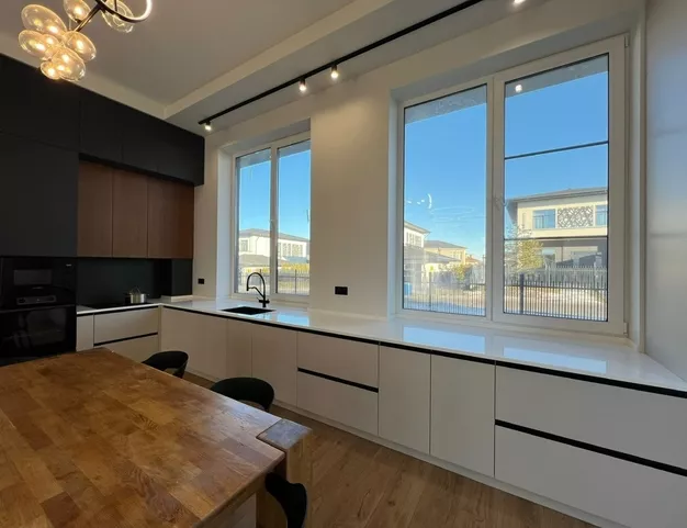 дом  в КП Павловы Озера, 14 км от МКАД