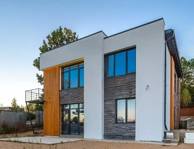 дом  в КП Лужки, 33 км от МКАД