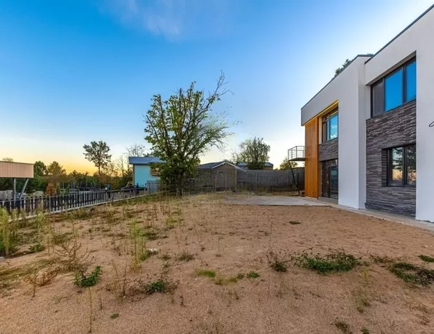 дом  в КП Лужки, 33 км от МКАД