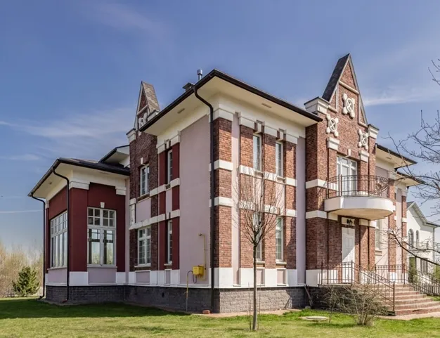 дом  в КП Онегино, 25 км от МКАД