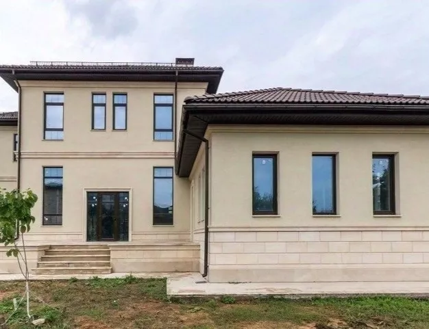 дом  в КП Архангельское-2, 9 км от МКАД