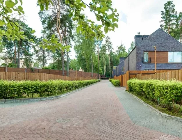 участок  в КП Любушкин хутор, 16 км от МКАД