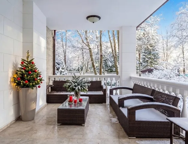 дом  в КП Новь, 6 км от МКАД