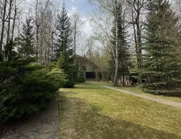 участок  в КП Изумрудный век, 16 км от МКАД