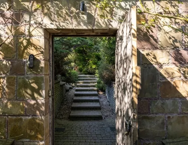 участок  в КП Николино, 23 км от МКАД