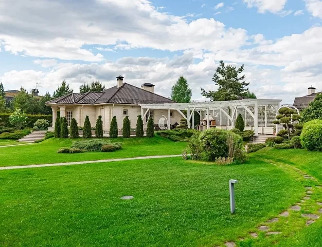 дом  в КП Миллениум Парк, 19 км от МКАД