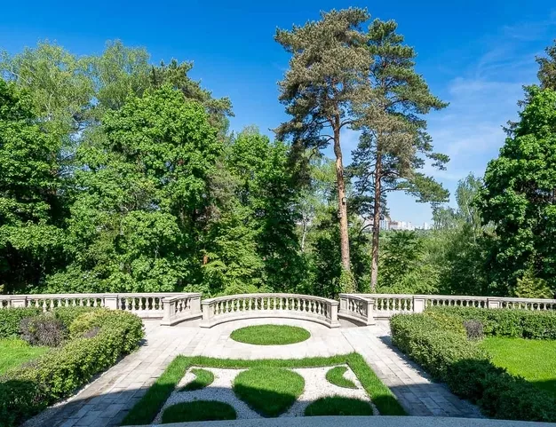 дом  в КП ФРМУ, 0 км от МКАД