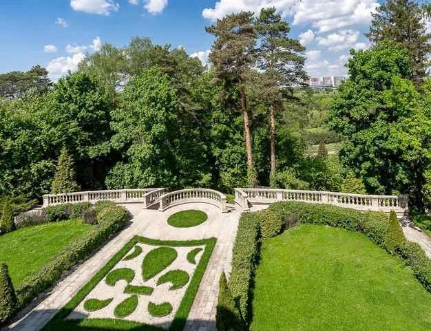 дом  в КП ФРМУ, 0 км от МКАД