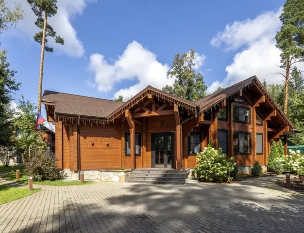 дом  в КП Благодать, 30 км от МКАД