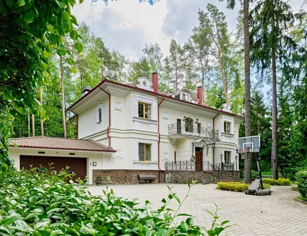 дом  в КП Грибово, 12 км от МКАД