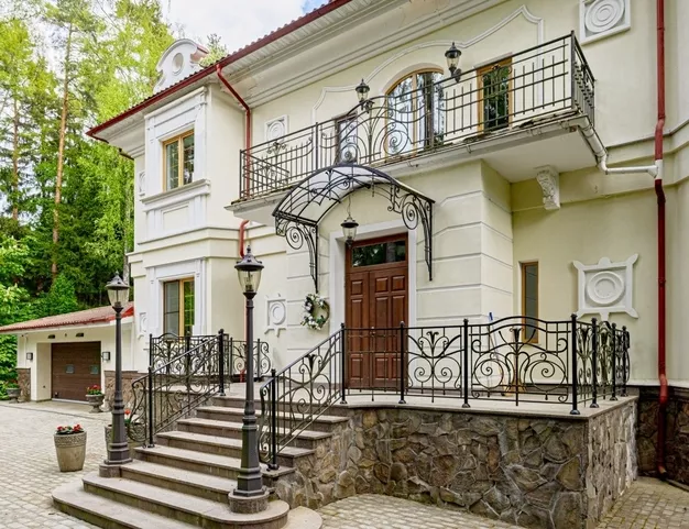 дом  в КП Грибово, 12 км от МКАД