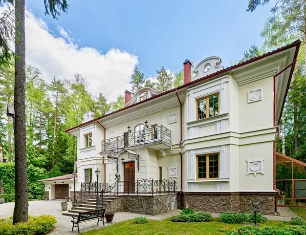 дом  в КП Грибово, 12 км от МКАД