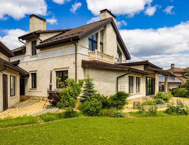 дом  в КП Новорижский, 19 км от МКАД